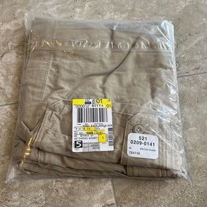 NWT Men’s Arizona cargo shorts